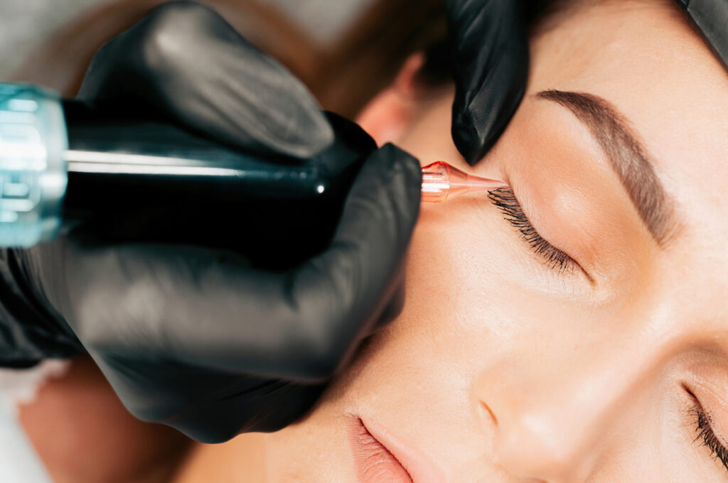 Permanent eyeliner